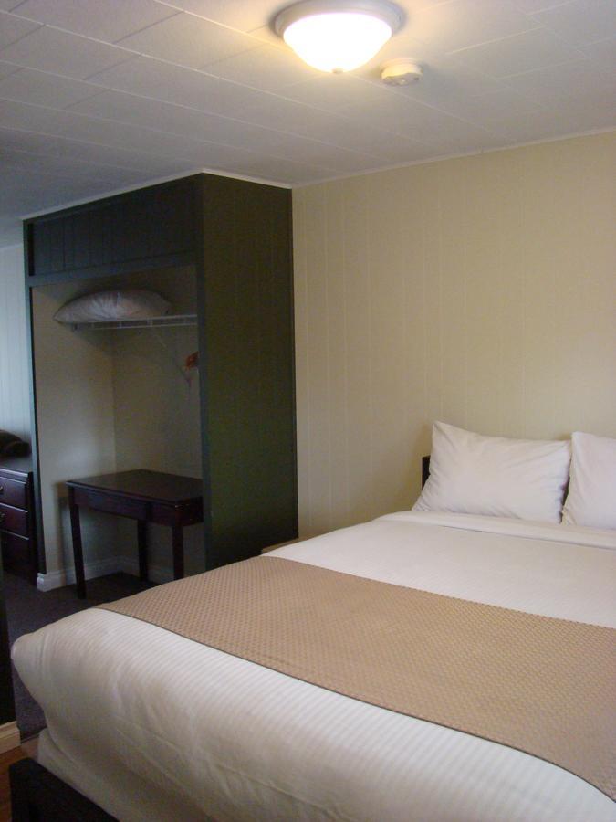 Paddock Inn Coleman Dış mekan fotoğraf