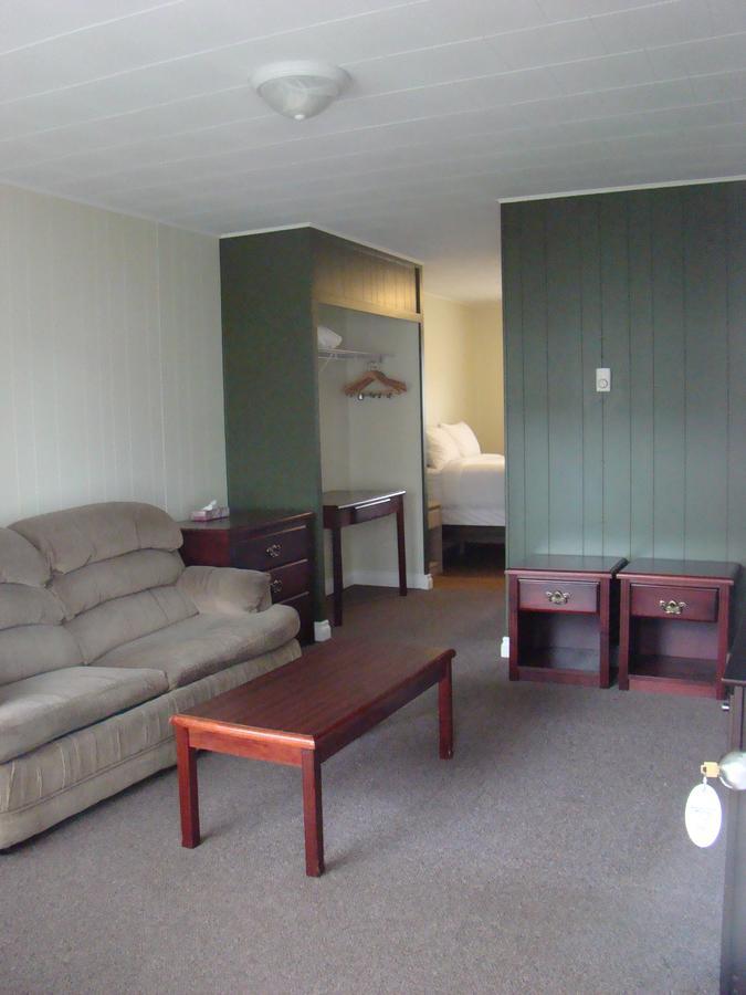 Paddock Inn Coleman Dış mekan fotoğraf