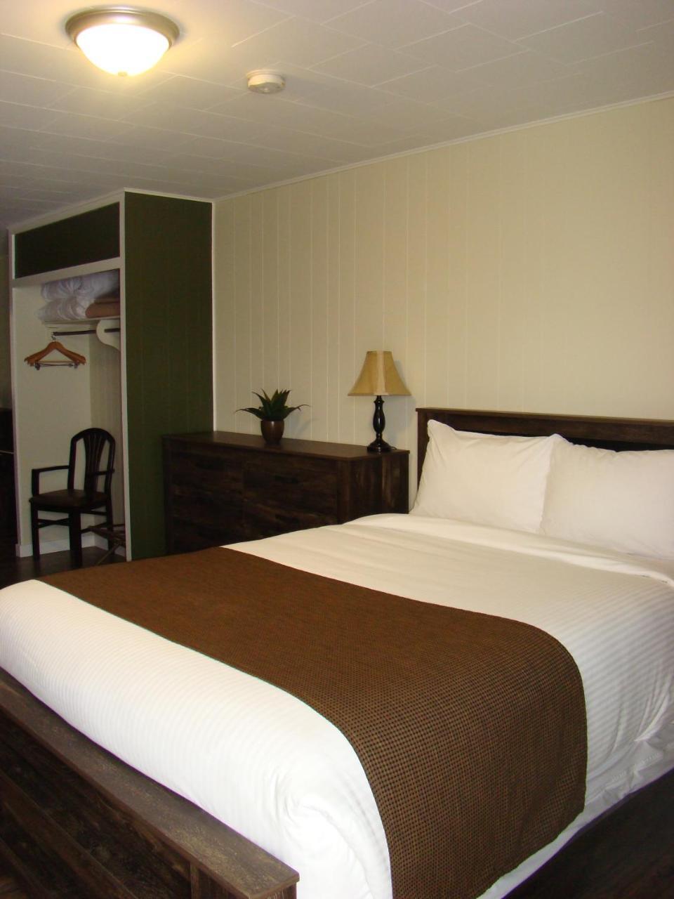 Paddock Inn Coleman Dış mekan fotoğraf